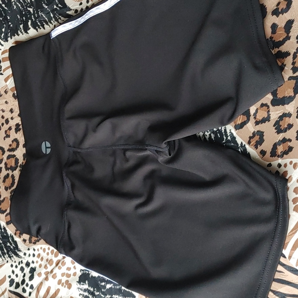 Therapy Performance Shorts - Picture 2 of 4